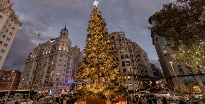 Luis Vives Escuela de Español - Navidad 2021 - Plaza de España